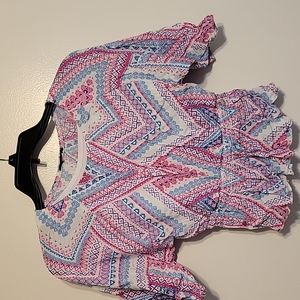 Cute girls top.